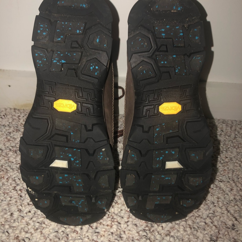 L.L Bean Snow Sneaker With Arctic Grip | Size 7.5 - Picture 7 of 7